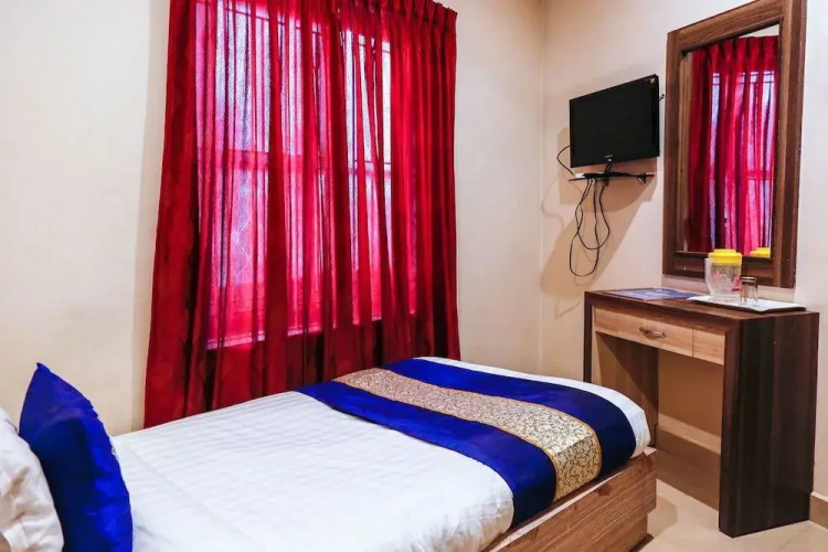 OYO 5692 Stay Inn Residency