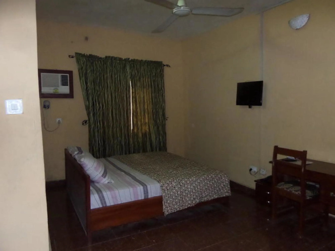 Tajmahal Hotels