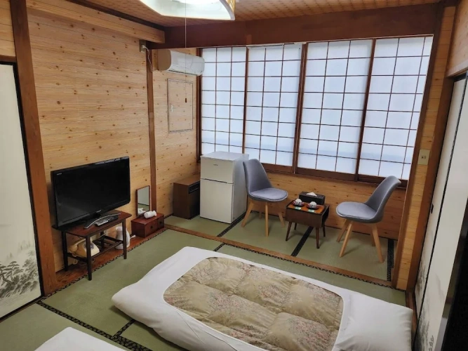 Economy Quadruple room