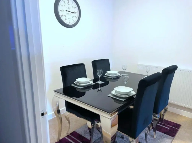 3 Bedrooms Cottage