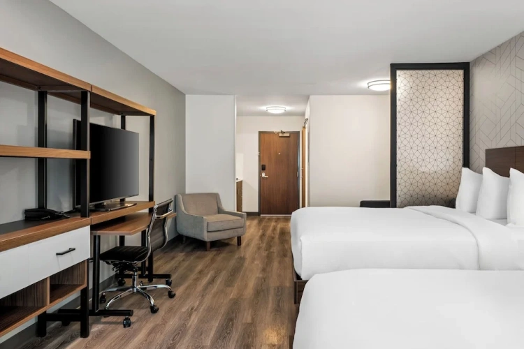 Quadruple Suite