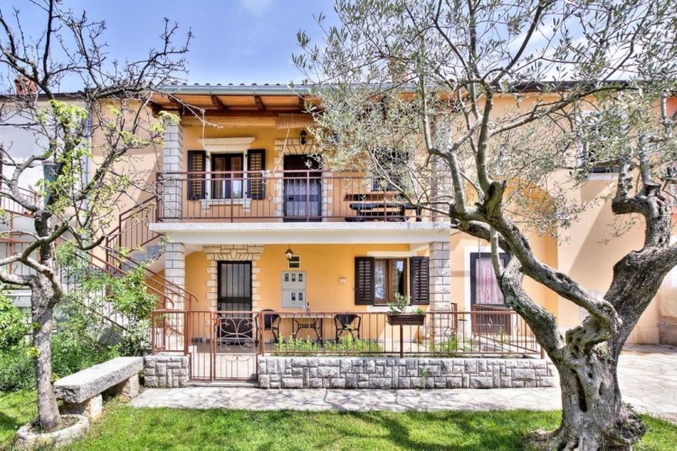 2 Bedrooms Double Apartment