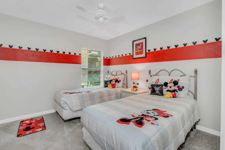 4 Bedrooms Cottage