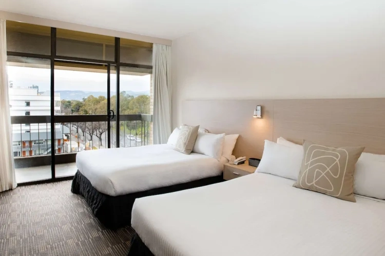 Deluxe Twin room with balcony