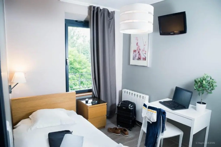 Standard Double room with view