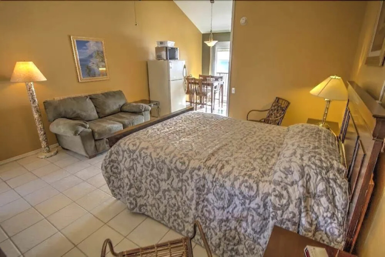 Sandcastle 202c - studio Br Condo