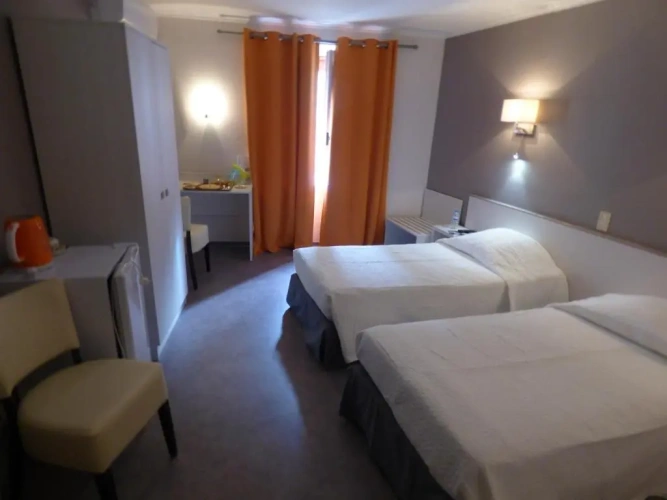 Standard Twin room
