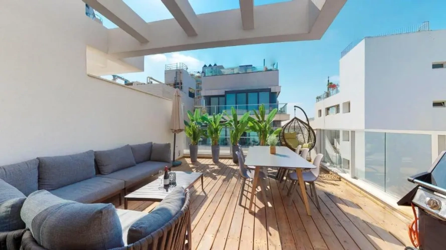 1 Bedroom Apartment