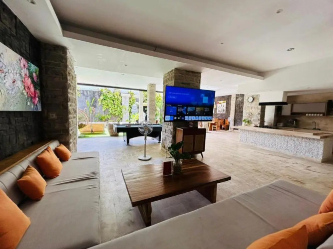 Puri Ratu Jimbaran VillaOver view