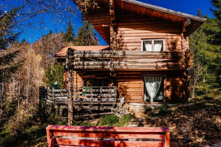 2 Bedrooms Chalet