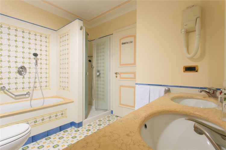 Grand Hotel Capodimonte photo 21