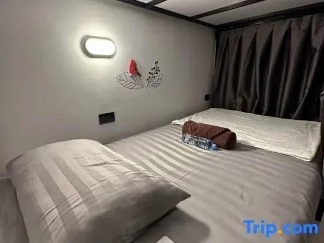 Bed in Dorm (male dorm)