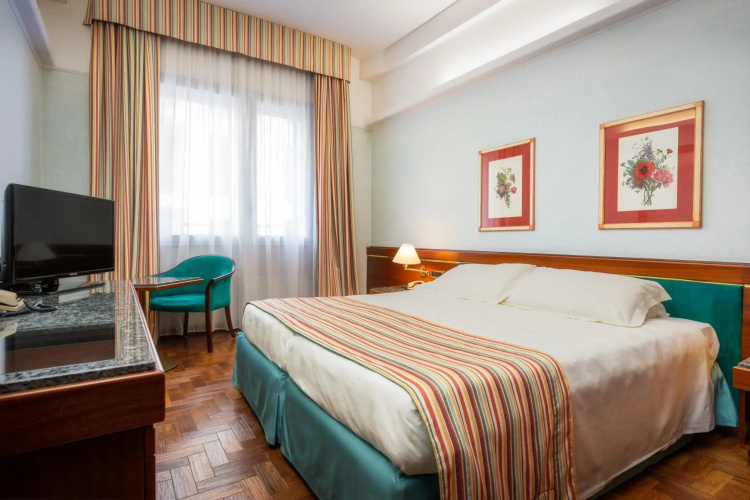 Crivi's Hotel