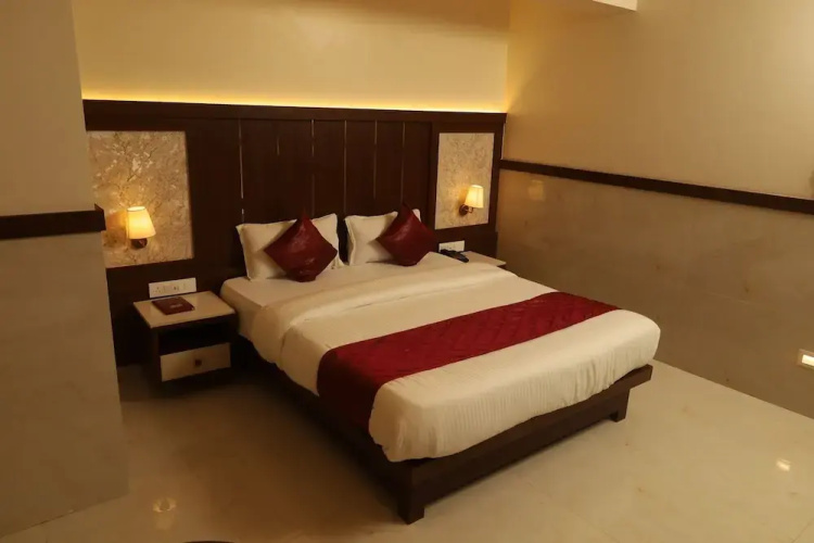Hotel Prestige Residency