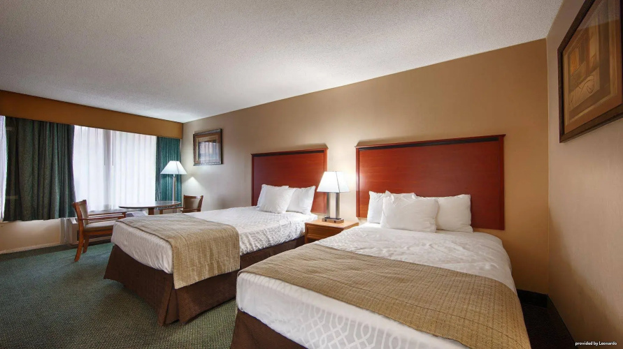 Hotel Red Rose by Townhouse Covington I-64