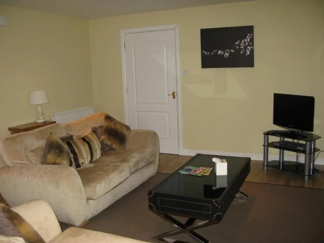 2 Bedrooms Twin Apartment