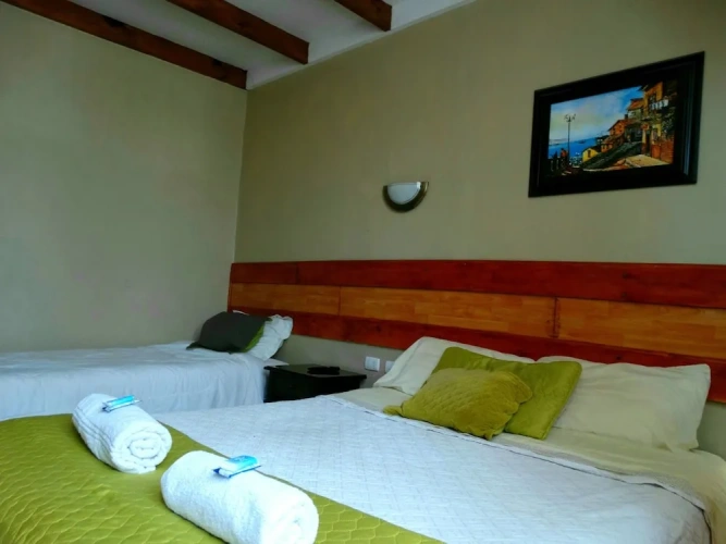 Standard Triple room