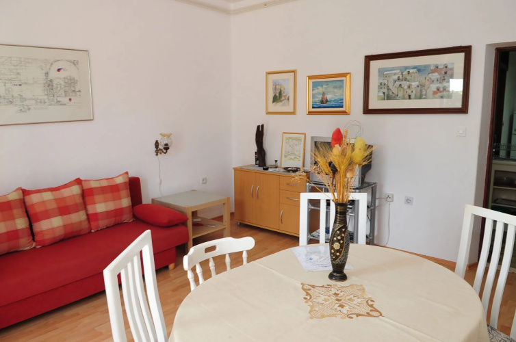Apartment Marija - with pool : A1 Supetar, Island Brac