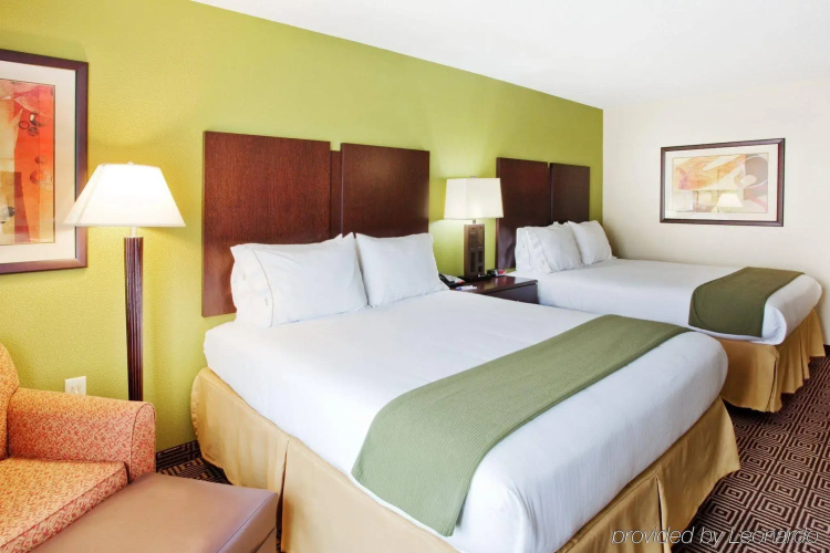 Holiday Inn Express & Suites Rome-East by IHG