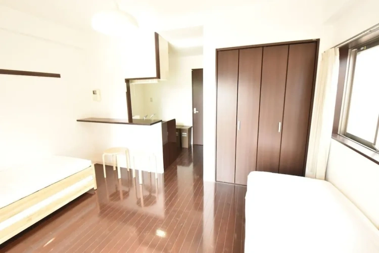 (203) Apartment