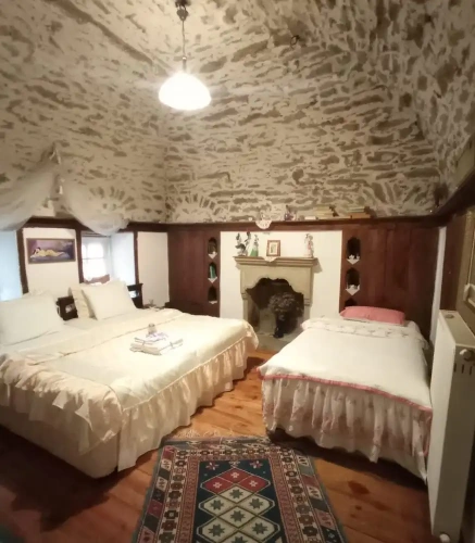 1 Bedroom Standard Triple room