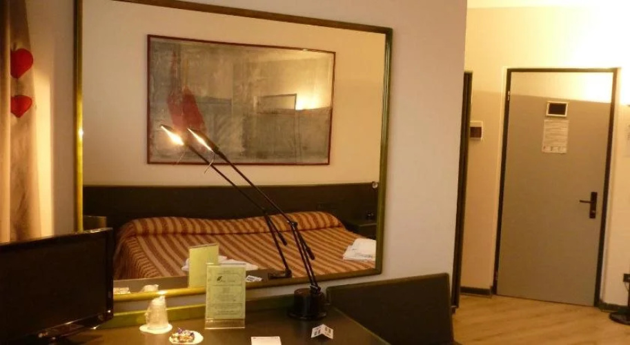 Green Hotel