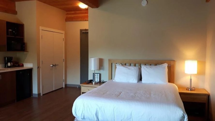 Thornton Motel