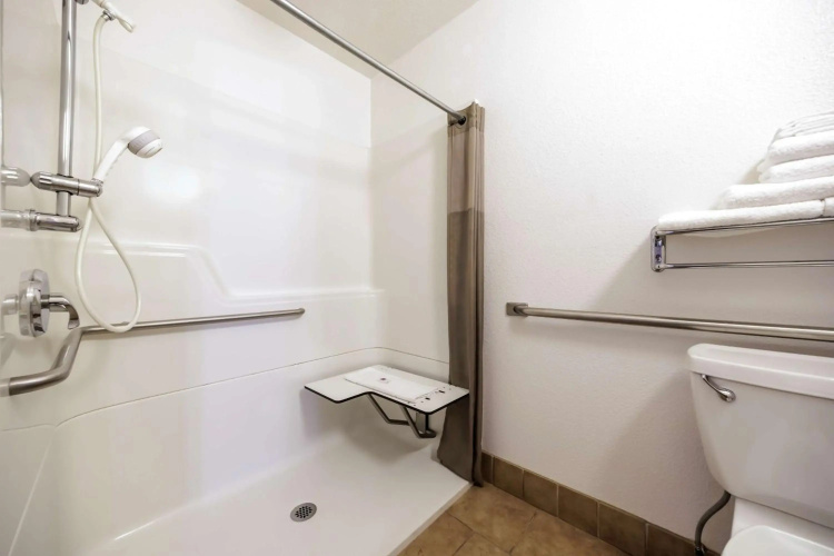 Motel 6 Canby, OR