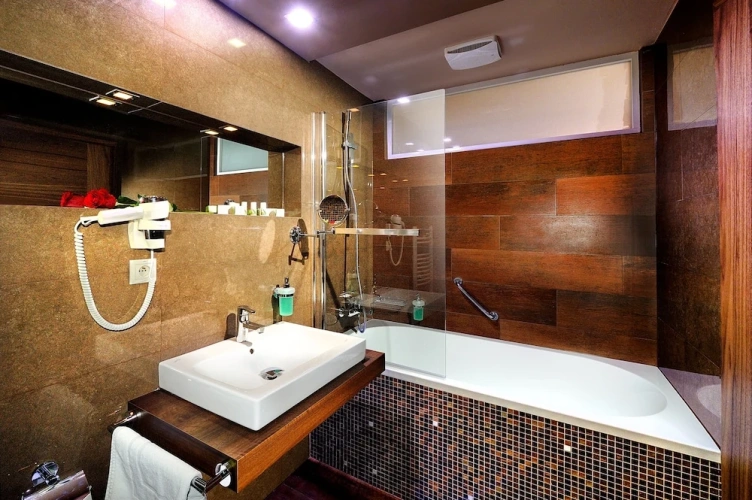 Classic Triple room with balcony