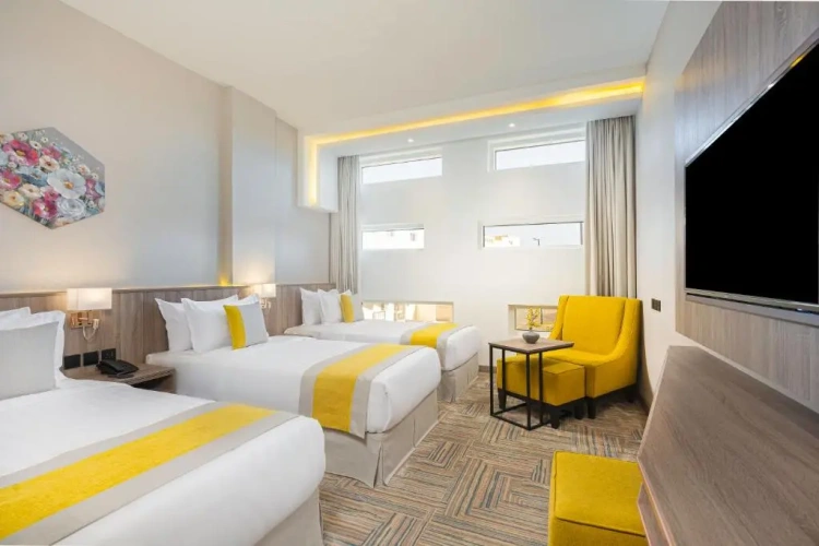 Standard Triple room