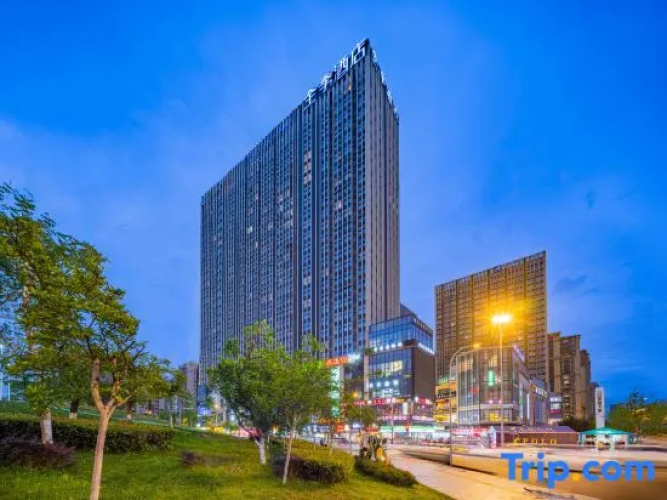 JI Hotel (Chengdu Zhaojuesi Subway Station)