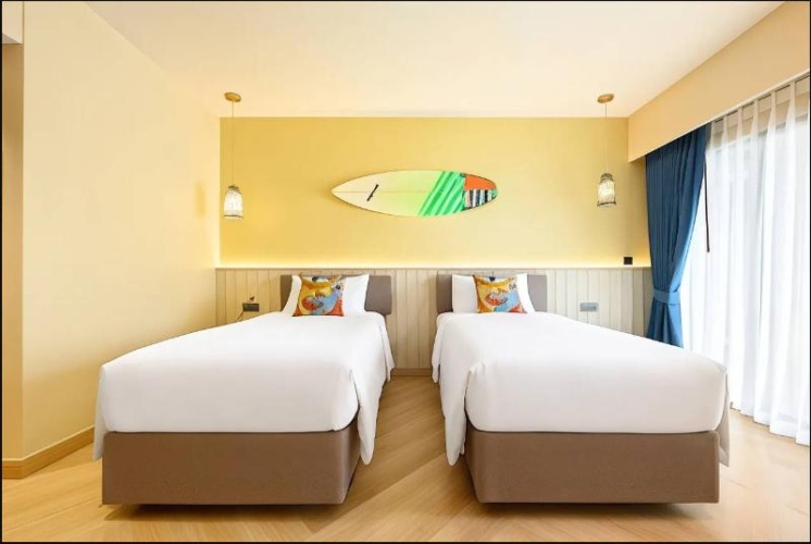 Deluxe Twin room with balcony