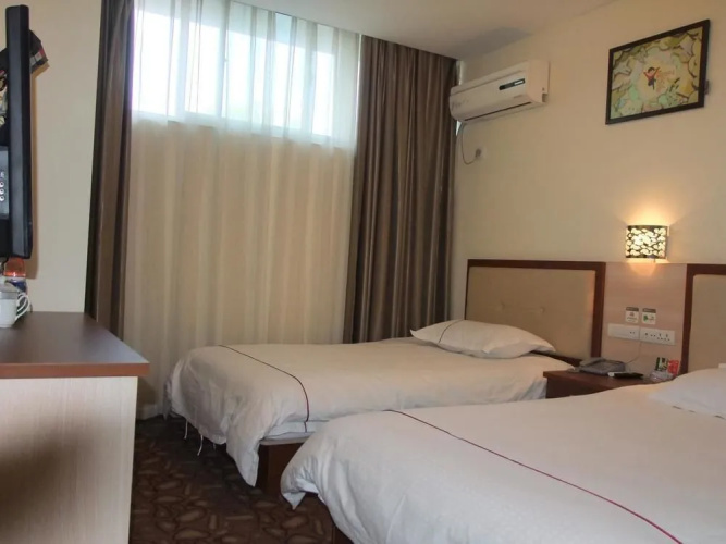 Ailv Holiday Hotel(杭州爱旅假日酒店)