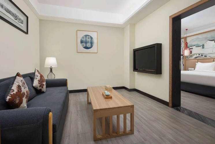 Double Suite