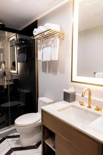Iris Hotel Boston