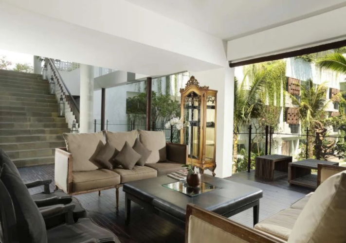 The Akmani Legian