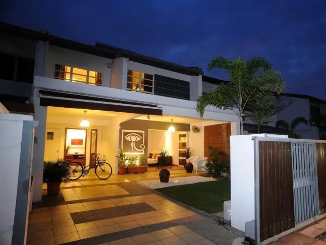 TTDI HomeStay