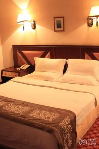 Qianshao Hotel Qingdao