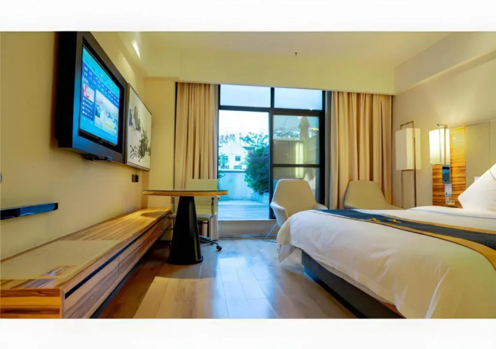 Hecheng Hotel