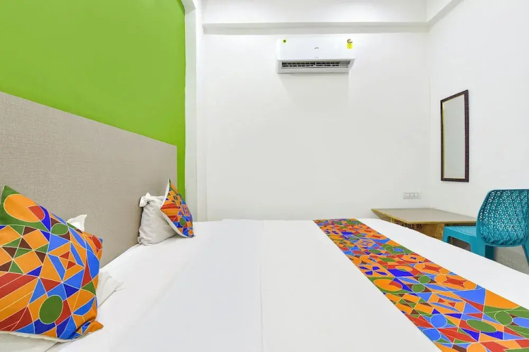 Fabhotel Avondale