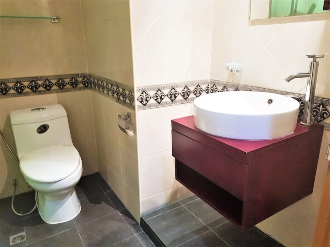 1 Bedroom Apartment with balcony