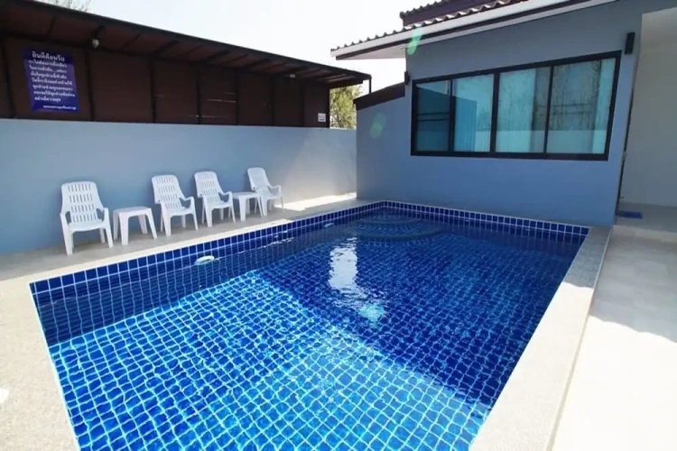 4 Bedrooms Villa