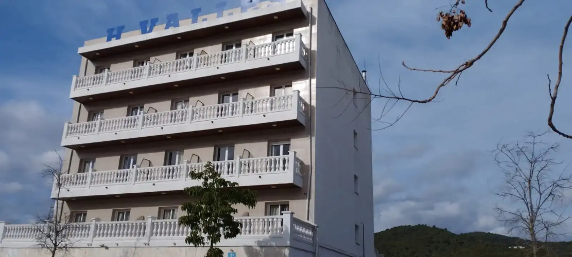 Hostal Valles - Santa Susanna