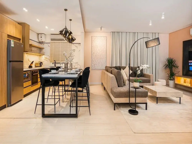 Luxury & Elegant Apartment in Almughrizat