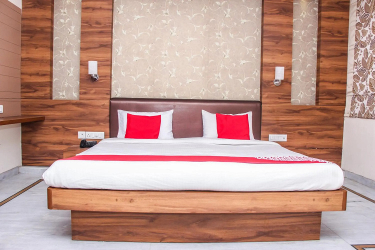 Collection O 14600 Hotel Chawla
