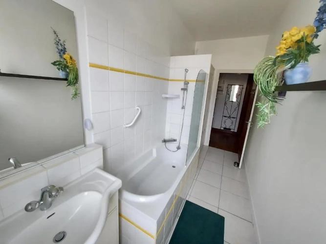 2 Bedrooms Double Apartment
