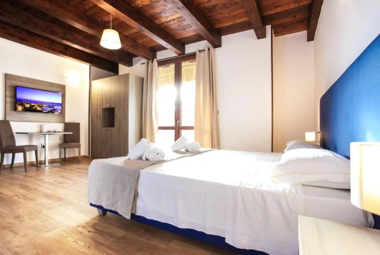 Deluxe Double room with balcony