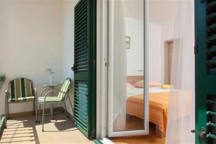 3 Bedrooms Apartment with balcony