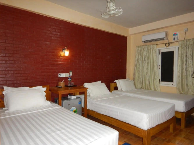 Superior Triple room
