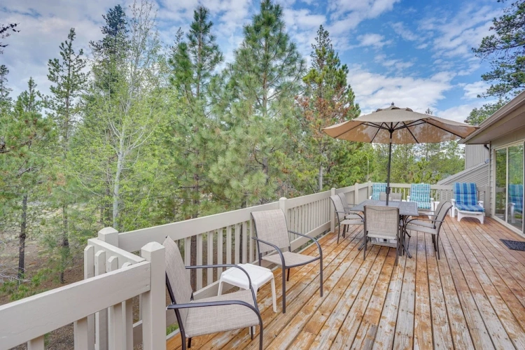 4 Bedrooms Cottage with balcony